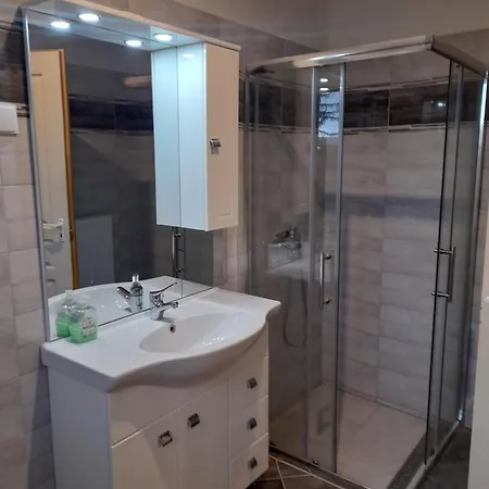 Gabor - Lak Apartment *